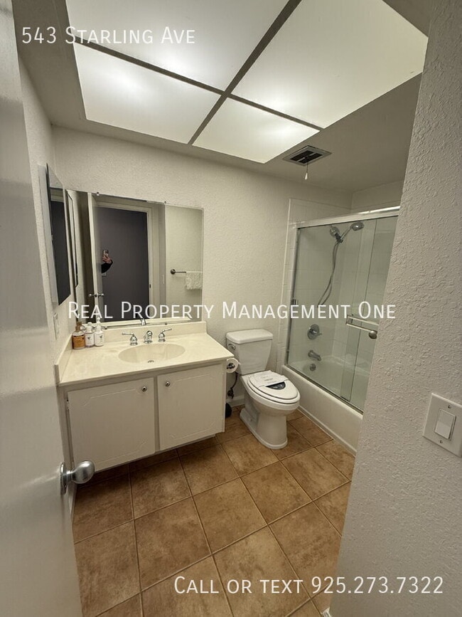 Building Photo - 543 Starling Ave