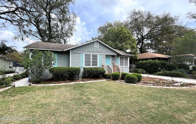Building Photo - 4233 Colonial Ave