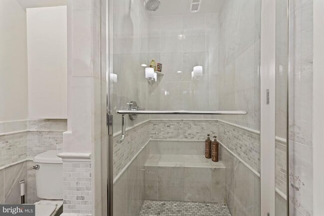 Building Photo - 783 Morton St NW