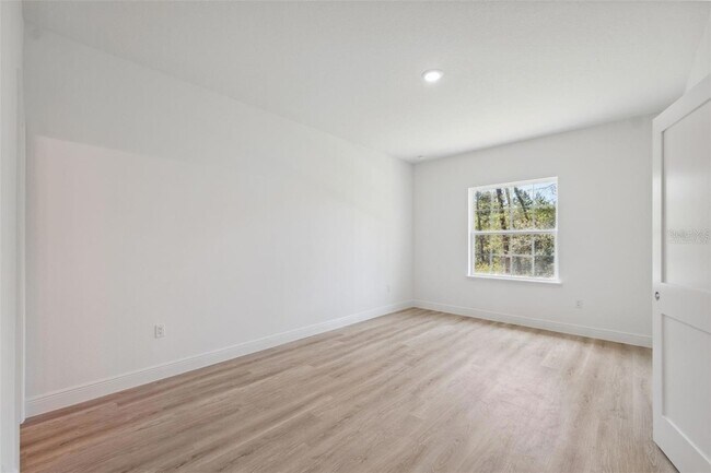 Building Photo - 3072 SW 168th Loop