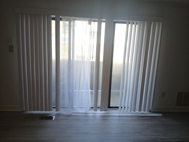 Building Photo - NORTH WALES 2BR WOOD HOLLOW CONDO AVAIL. IMMEDIATELY!