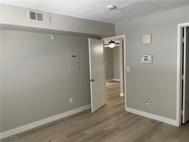 Building Photo - 2300 E Silverado Ranch Blvd