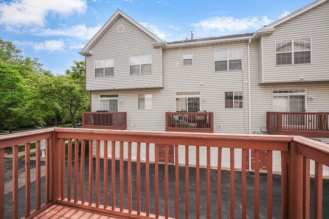 Building Photo - 2634 Blakely Ln