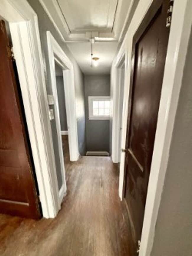 Building Photo - Ingleside