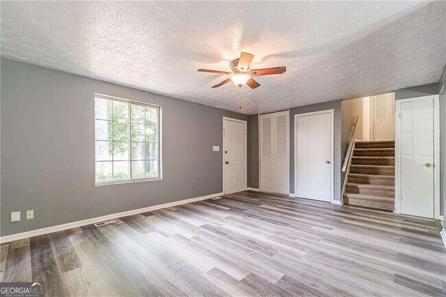 Building Photo - 806 Houndstooth Trail NW