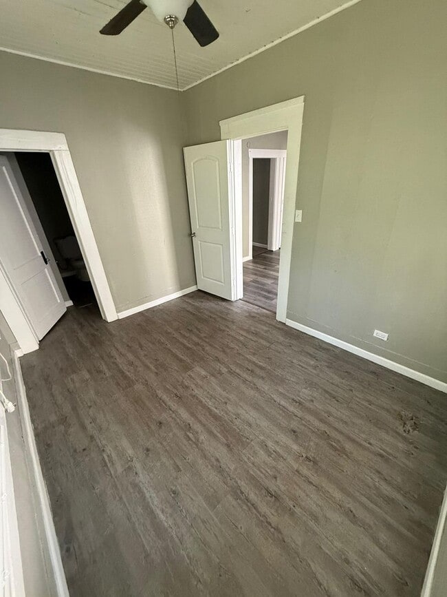 Building Photo - 2530 Pierce St