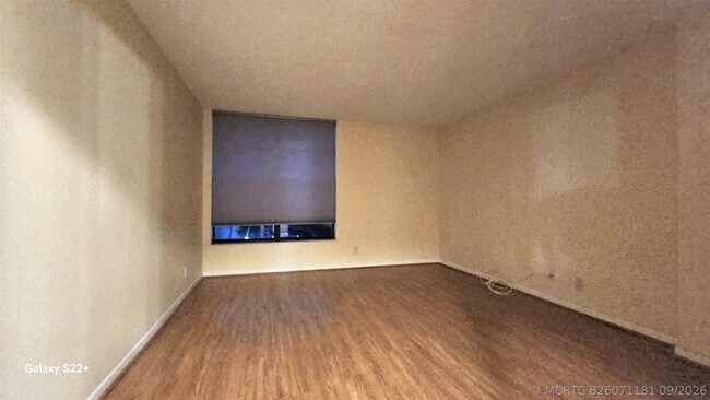 Building Photo - 17 Royal Palm Way