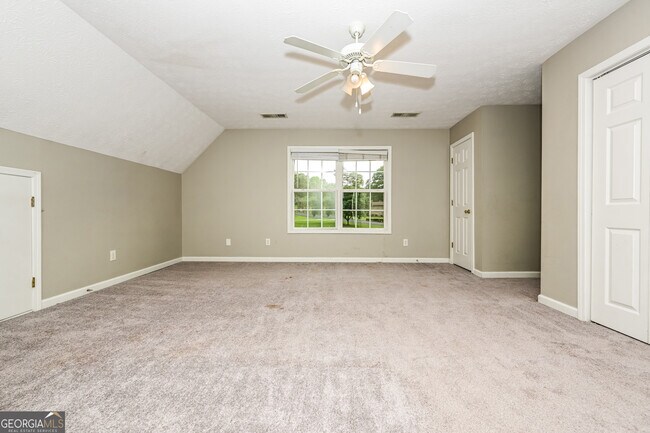 Building Photo - 349 Plantation Cir