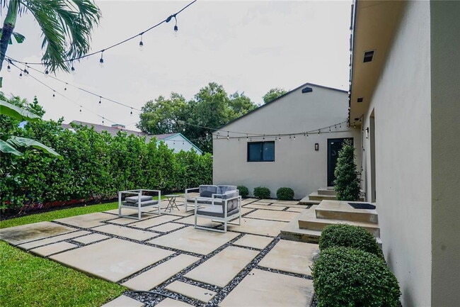 Building Photo - 1747 NW 31st St