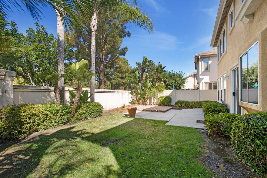 Building Photo - 11 Cipriani