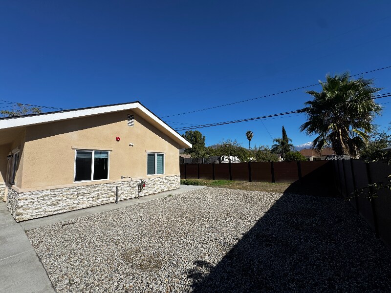 Building Photo - 7215 Del rosa