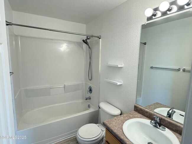 Building Photo - 200 Talus Way