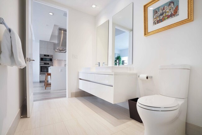 Building Photo - 155 E Boca Raton Rd