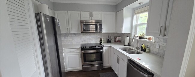 Building Photo - 3311 Blackburn St