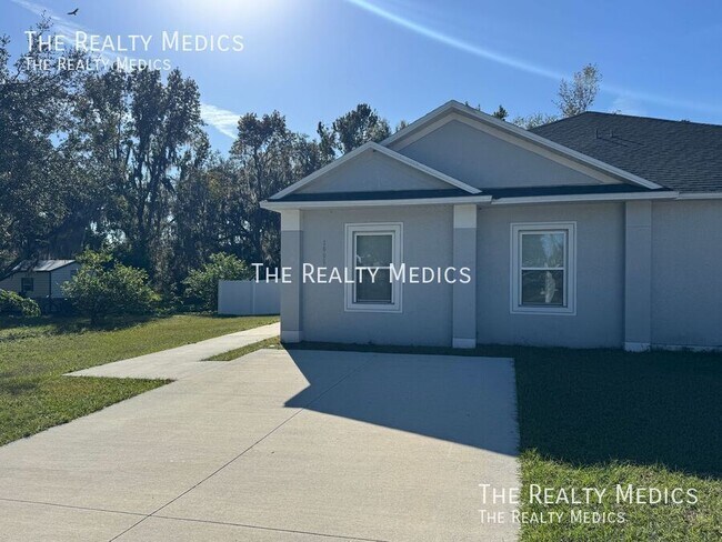 Building Photo - 1999 Marshall St