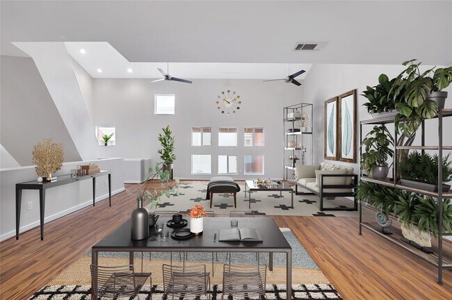 Building Photo - 2605 Calumet St