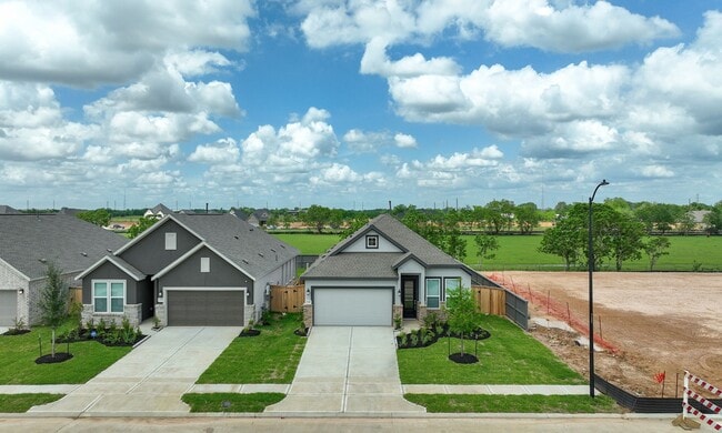 Building Photo - 27222 Grass Cliff Ln