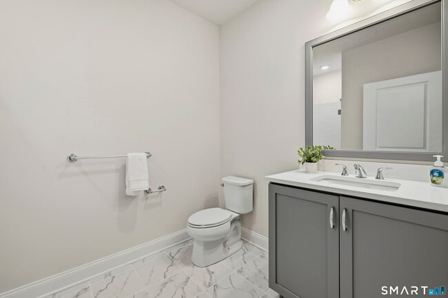 Building Photo - 25 Brentwood Cir