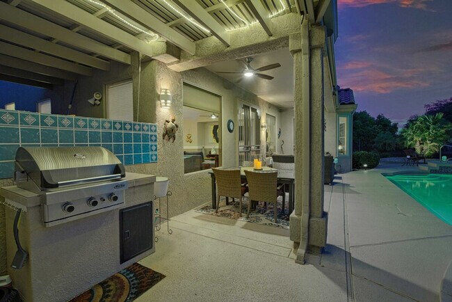 Building Photo - 17824 N Stone Haven Dr