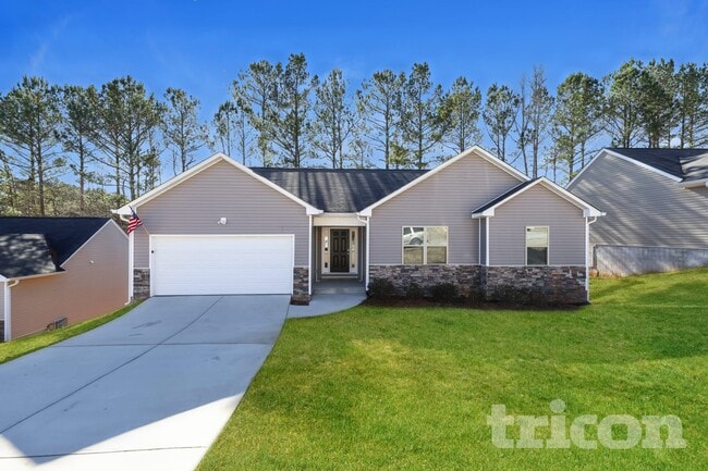 Building Photo - 652 Amberwood Dr