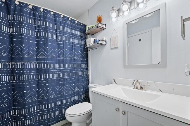 Building Photo - 15770 SW 104th Terrace