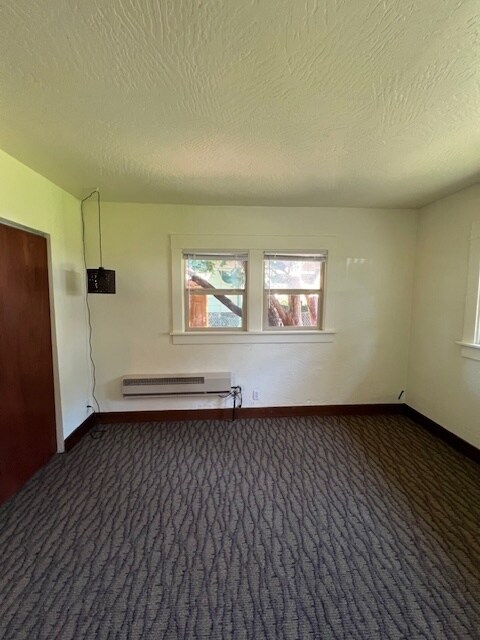 Building Photo - 2 Bed 1 Bath in Nampa!