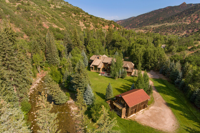 Building Photo - 333 Snowmass Creek Rd