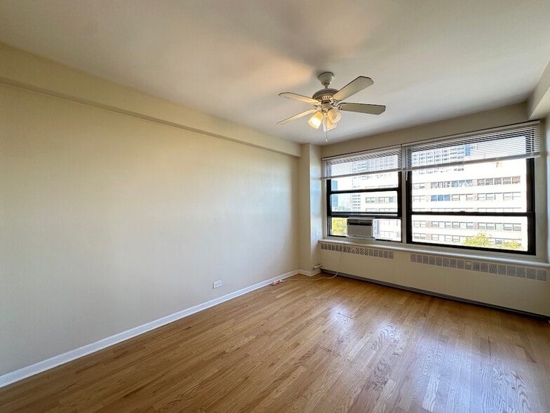 Building Photo - 4180 N Marine Dr