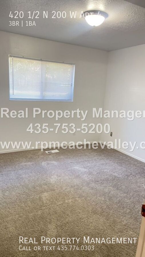 Building Photo - 420 1/2 N 200 W Apt 4-