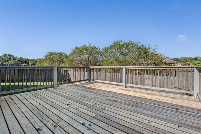 Building Photo - 10421 Fionn Loop