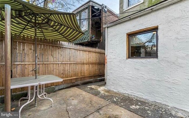 Building Photo - 1609 Fillmore St