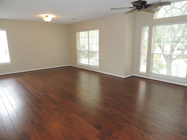 Building Photo - 1307 Westwick Forest Ln