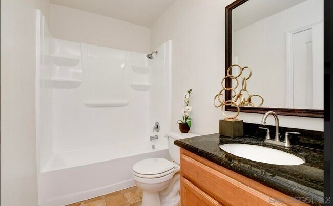 Building Photo - 526 Calle Montecito