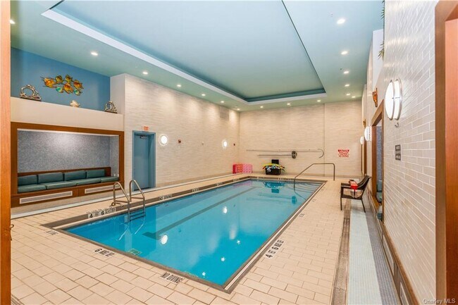 Building Photo - 10 City Pl