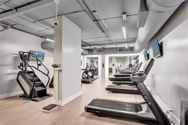 Building Photo - 1865 Brickell Ave