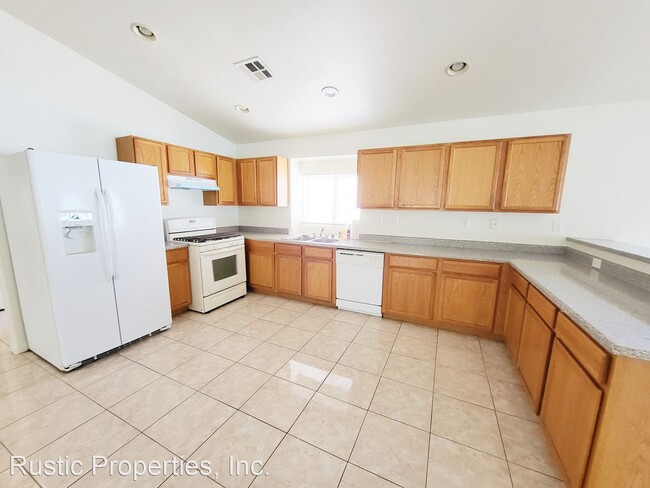 Building Photo - 3 br, 2 bath House - 1554 N. Christy Lane