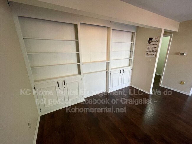 Building Photo - 209 Woodbridge Ln