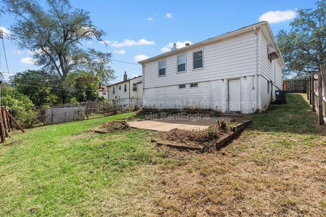 Building Photo - 9517 Lydell Dr