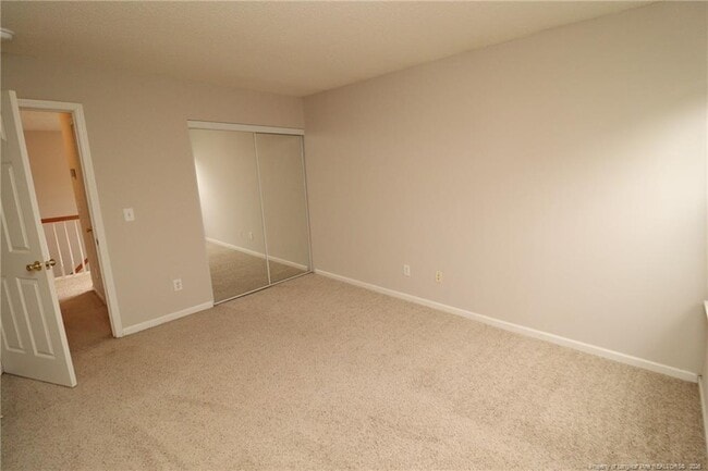 Building Photo - 100 Beverstone Dr