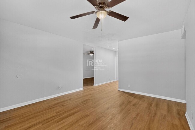 Building Photo - 1809 W Sanford St