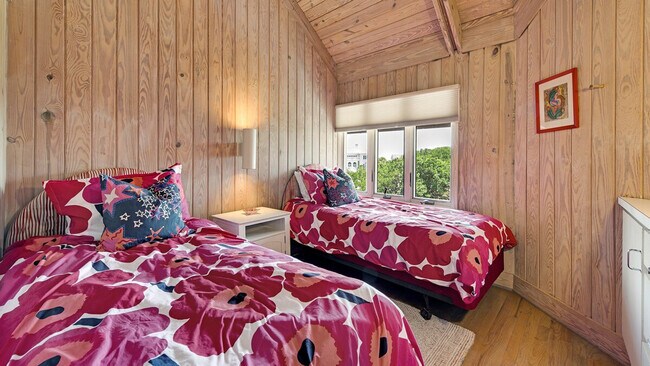 Building Photo - 1217 Debordieu Blvd