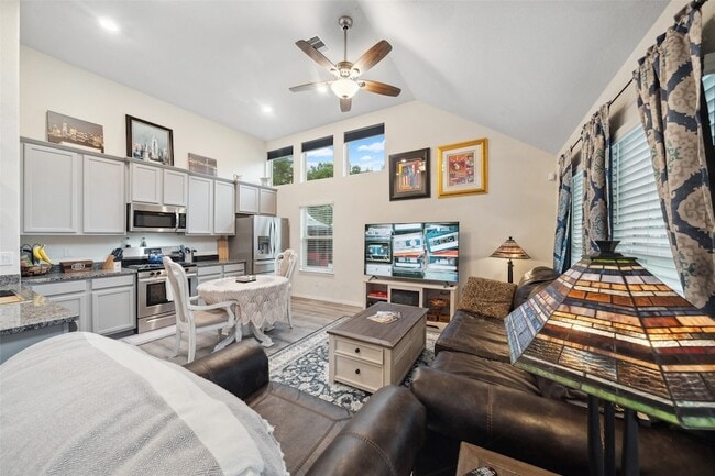 Building Photo - 257 N Lynx Trail