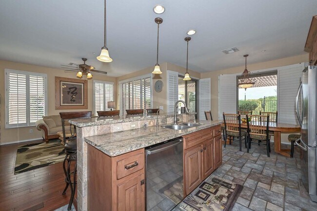 Building Photo - 41418 N Clear Crossing Rd