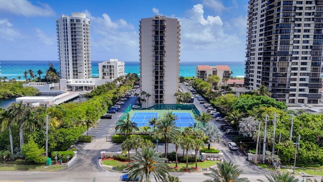 Building Photo - 4200 N Ocean Dr