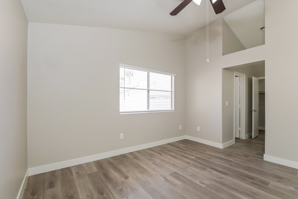 Building Photo - 5256 Del Lago Dr