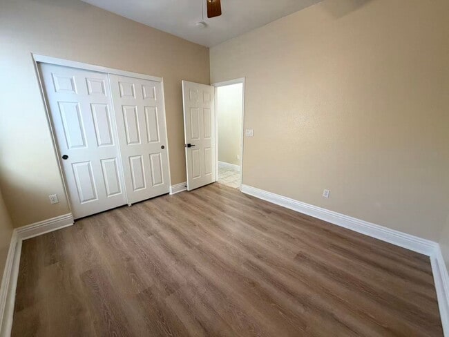 Building Photo - 2295 Tedesca Dr