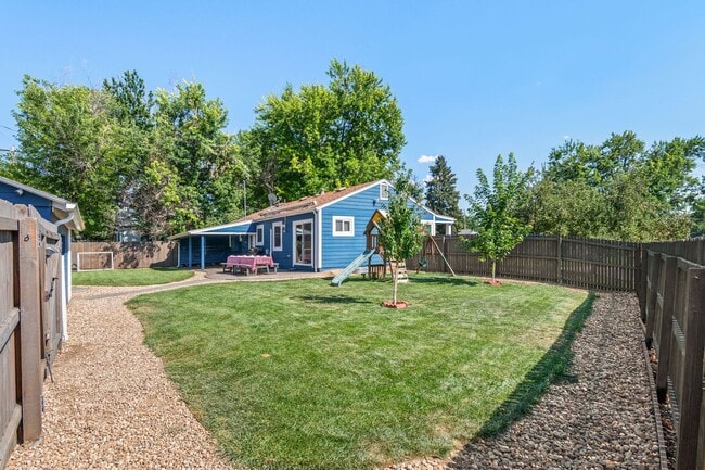 Building Photo - Modern South Denver Gem Available Now!!!