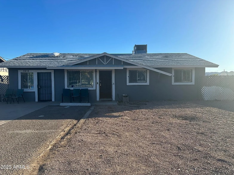 Building Photo - 2019 E Southern Ave