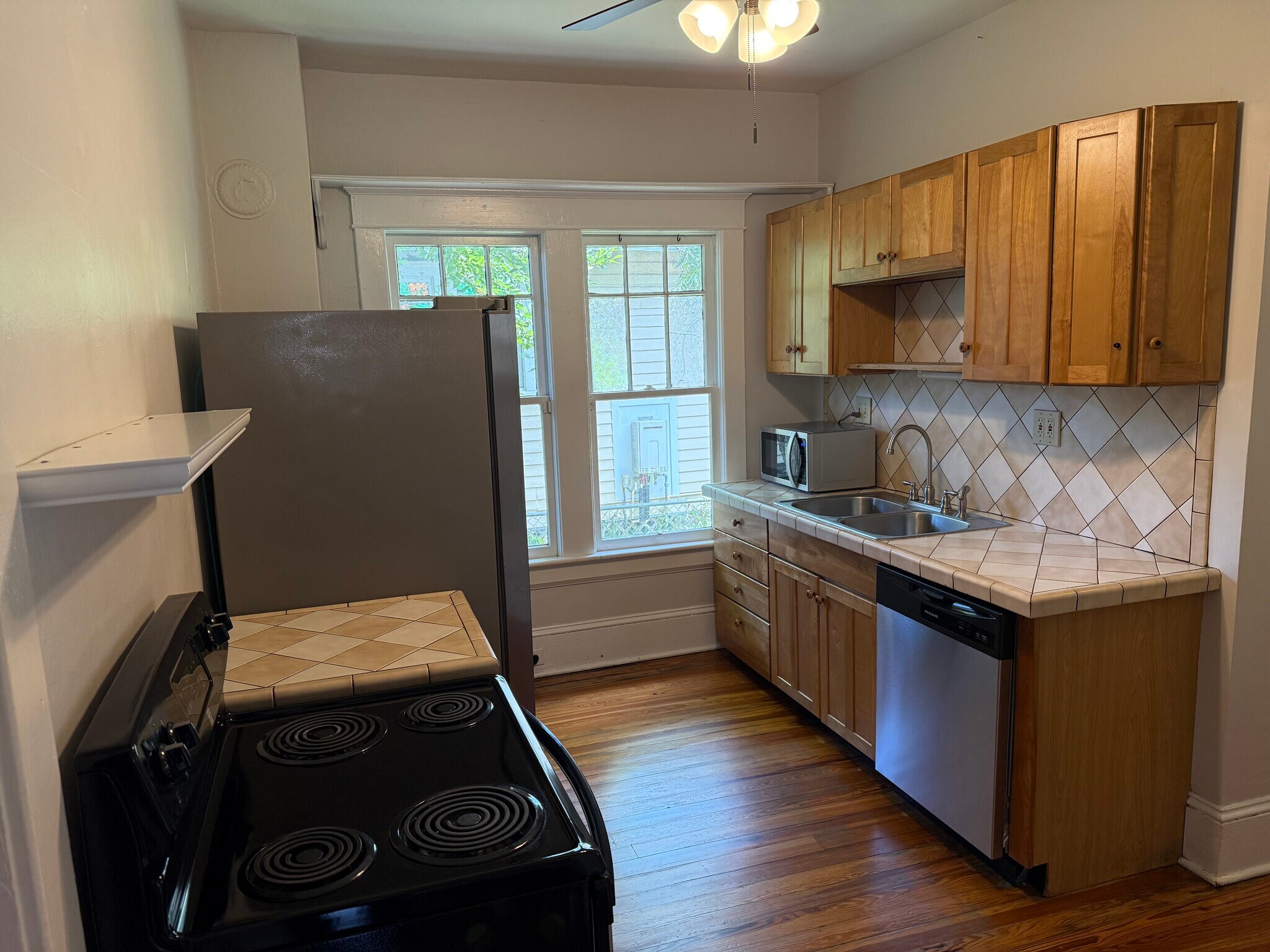 Kitchen - 2796 Lydia St