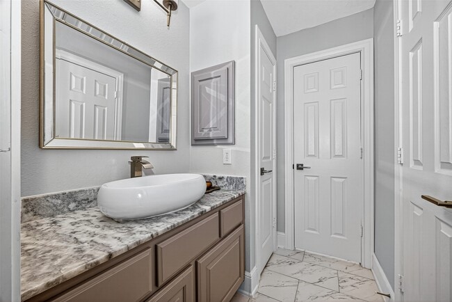Building Photo - 5003 Quill Rush Way
